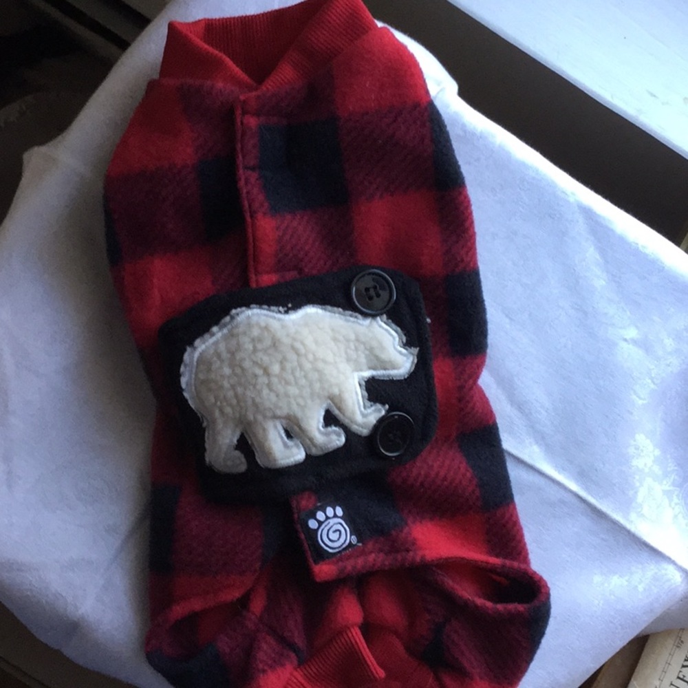 Dog sweater - XS.  Cute buffalo plaid design.